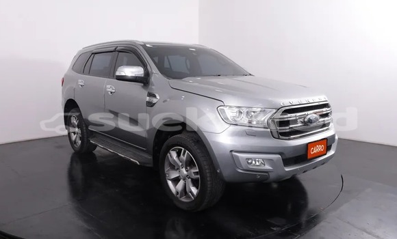 ซื้อ รถมือสอง Ford Everest เงิน รถยนต์ ใน %{เมือง} ใน กรุงเทพมหานคร