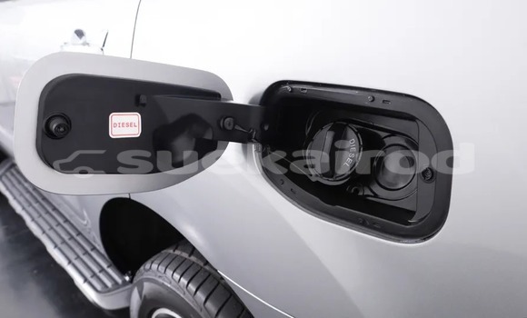 Buy Used Ford Everest Silver Car in Bangkok in Bangkok Buy Used Ford Everest Silver Car in Bangkok in Bangkok