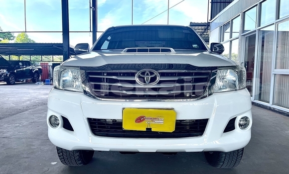 Buy Used Toyota Vigo White Car in Bangkok in Bangkok