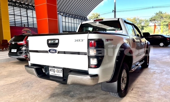 ซื้อ รถมือสอง Ford Ranger ขาว รถยนต์ ใน %{เมือง} ใน กรุงเทพมหานคร ซื้อ รถมือสอง Ford Ranger ขาว รถยนต์ ใน %{เมือง} ใน กรุงเทพมหานคร