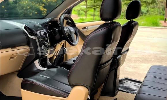 ซื้อ รถมือสอง Isuzu D-Max สีดำ รถยนต์ ใน %{เมือง} ใน กรุงเทพมหานคร ซื้อ รถมือสอง Isuzu D-Max สีดำ รถยนต์ ใน %{เมือง} ใน กรุงเทพมหานคร