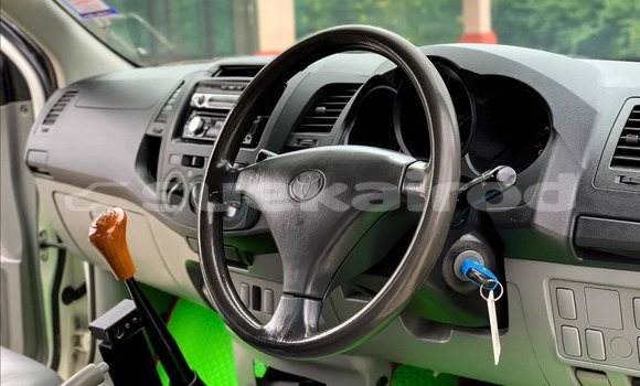 ซื้อ รถมือสอง Toyota Hiluxe VIGO ขาว รถยนต์ ใน %{เมือง} ใน กรุงเทพมหานคร ซื้อ รถมือสอง Toyota Hiluxe VIGO ขาว รถยนต์ ใน %{เมือง} ใน กรุงเทพมหานคร