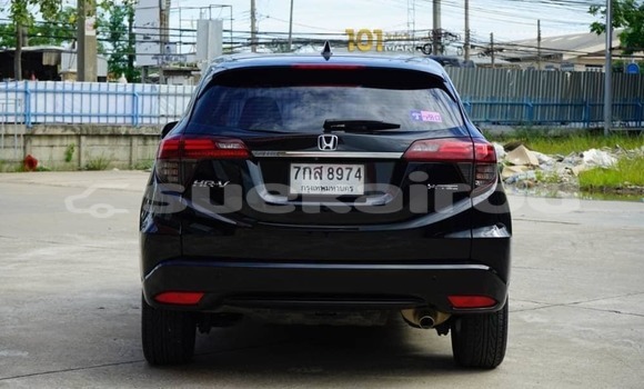 ซื้อ รถมือสอง Honda HR-V สีดำ รถยนต์ ใน %{เมือง} ใน กรุงเทพมหานคร ซื้อ รถมือสอง Honda HR-V สีดำ รถยนต์ ใน %{เมือง} ใน กรุงเทพมหานคร