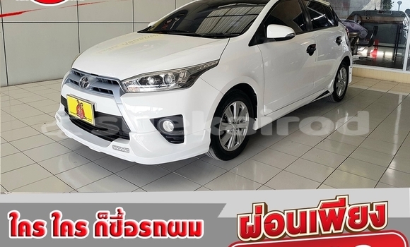 ซื้อ รถมือสอง Toyota Yaris ขาว รถยนต์ ใน %{เมือง} ใน สระบุรี