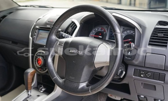 ซื้อ รถมือสอง Isuzu MU-X สีดำ รถยนต์ ใน %{เมือง} ใน กรุงเทพมหานคร ซื้อ รถมือสอง Isuzu MU-X สีดำ รถยนต์ ใน %{เมือง} ใน กรุงเทพมหานคร