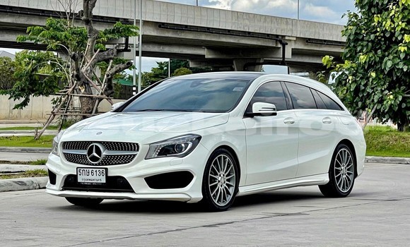 ซื้อ รถมือสอง Mercedes-Benz CLA-klasse AMG ขาว รถยนต์ ใน %{เมือง} ใน กรุงเทพมหานคร
