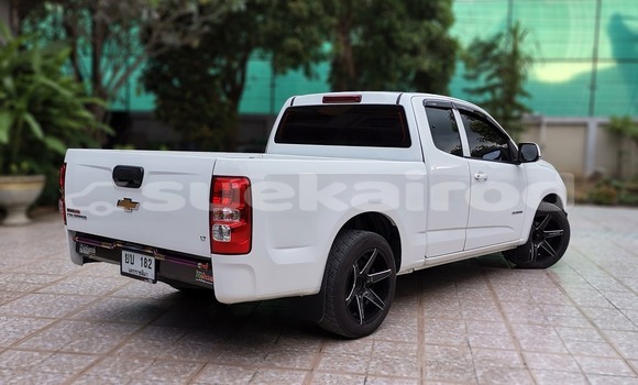 Buy Used Chevrolet Colorado White Car in Bangkok in Bangkok Buy Used Chevrolet Colorado White Car in Bangkok in Bangkok