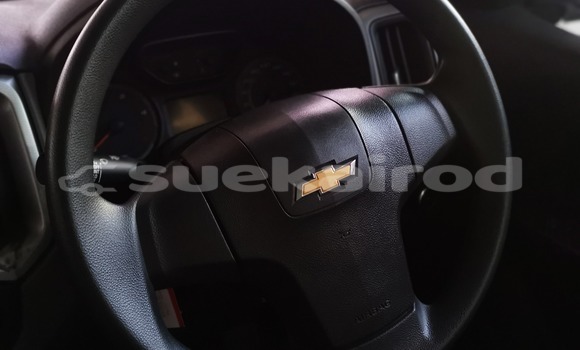 Buy Used Chevrolet Colorado White Car in Bangkok in Bangkok Buy Used Chevrolet Colorado White Car in Bangkok in Bangkok