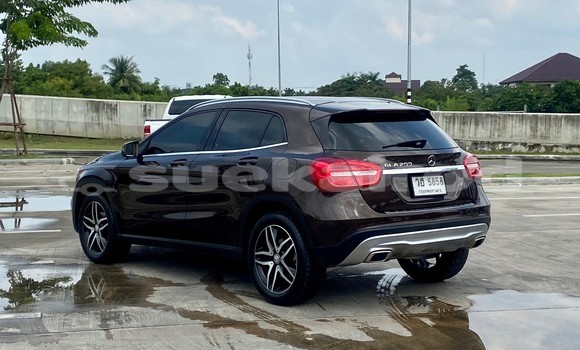 Buy Used Mercedes-Benz GLA-klasse Brown Car in Bangkok in Bangkok Buy Used Mercedes-Benz GLA-klasse Brown Car in Bangkok in Bangkok