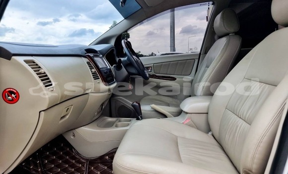 ซื้อ รถมือสอง Toyota Innova ขาว รถยนต์ ใน %{เมือง} ใน กรุงเทพมหานคร ซื้อ รถมือสอง Toyota Innova ขาว รถยนต์ ใน %{เมือง} ใน กรุงเทพมหานคร