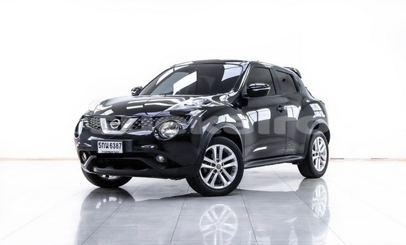 ซื้อ รถมือสอง Nissan Juke สีดำ รถยนต์ ใน %{เมือง} ใน กรุงเทพมหานคร