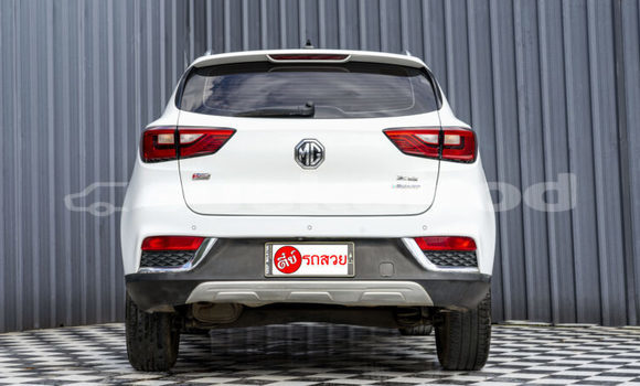 ซื้อ รถมือสอง MG ZS ขาว รถยนต์ ใน %{เมือง} ใน ปทุมธานี ซื้อ รถมือสอง MG ZS ขาว รถยนต์ ใน %{เมือง} ใน ปทุมธานี