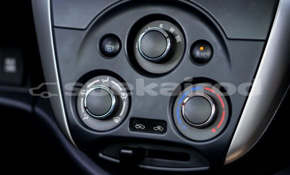 ซื้อ รถมือสอง Nissan Almera ขาว รถยนต์ ใน %{เมือง} ใน ปทุมธานี ซื้อ รถมือสอง Nissan Almera ขาว รถยนต์ ใน %{เมือง} ใน ปทุมธานี