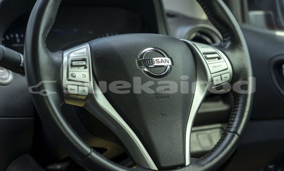 ซื้อ รถมือสอง Nissan Navara สีแดง รถยนต์ ใน %{เมือง} ใน ปทุมธานี ซื้อ รถมือสอง Nissan Navara สีแดง รถยนต์ ใน %{เมือง} ใน ปทุมธานี