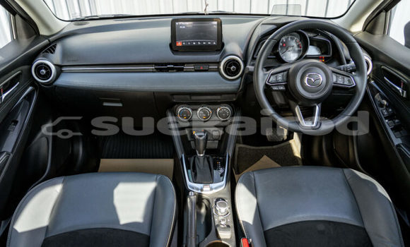 ซื้อ รถมือสอง Mazda 2 สีดำ รถยนต์ ใน %{เมือง} ใน ปทุมธานี ซื้อ รถมือสอง Mazda 2 สีดำ รถยนต์ ใน %{เมือง} ใน ปทุมธานี