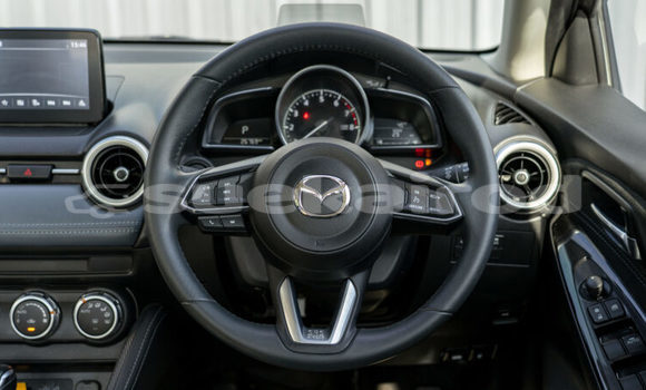 ซื้อ รถมือสอง Mazda 2 สีดำ รถยนต์ ใน %{เมือง} ใน ปทุมธานี ซื้อ รถมือสอง Mazda 2 สีดำ รถยนต์ ใน %{เมือง} ใน ปทุมธานี