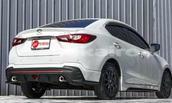 ซื้อ รถมือสอง Mazda 2 ขาว รถยนต์ ใน %{เมือง} ใน ปทุมธานี ซื้อ รถมือสอง Mazda 2 ขาว รถยนต์ ใน %{เมือง} ใน ปทุมธานี