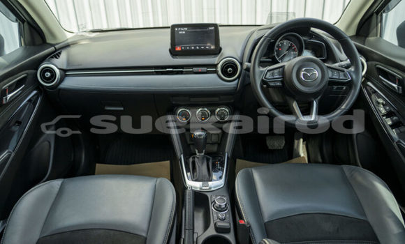 ซื้อ รถมือสอง Mazda 2 ขาว รถยนต์ ใน %{เมือง} ใน ปทุมธานี ซื้อ รถมือสอง Mazda 2 ขาว รถยนต์ ใน %{เมือง} ใน ปทุมธานี