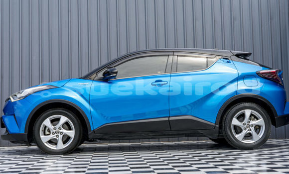 ซื้อ รถมือสอง Toyota C-HR สีน้ำเงิน รถยนต์ ใน %{เมือง} ใน ปทุมธานี ซื้อ รถมือสอง Toyota C-HR สีน้ำเงิน รถยนต์ ใน %{เมือง} ใน ปทุมธานี