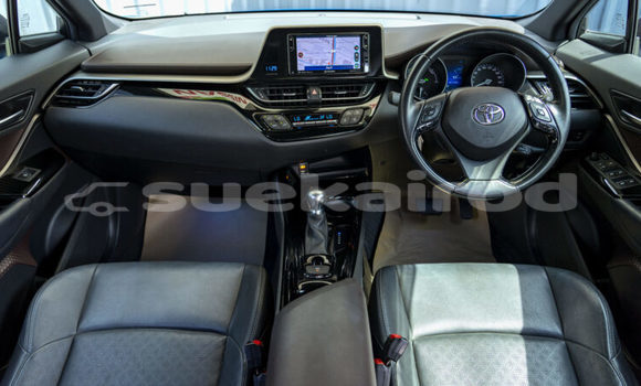 ซื้อ รถมือสอง Toyota C-HR สีน้ำเงิน รถยนต์ ใน %{เมือง} ใน ปทุมธานี ซื้อ รถมือสอง Toyota C-HR สีน้ำเงิน รถยนต์ ใน %{เมือง} ใน ปทุมธานี