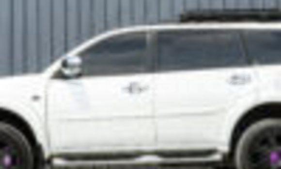 ซื้อ รถมือสอง Mitsubishi Pajero Sport ขาว รถยนต์ ใน %{เมือง} ใน ปทุมธานี ซื้อ รถมือสอง Mitsubishi Pajero Sport ขาว รถยนต์ ใน %{เมือง} ใน ปทุมธานี