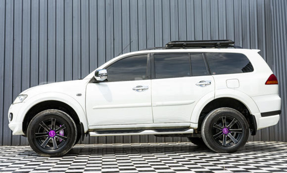 ซื้อ รถมือสอง Mitsubishi Pajero Sport ขาว รถยนต์ ใน %{เมือง} ใน ปทุมธานี ซื้อ รถมือสอง Mitsubishi Pajero Sport ขาว รถยนต์ ใน %{เมือง} ใน ปทุมธานี