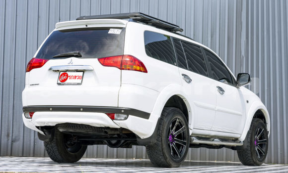 ซื้อ รถมือสอง Mitsubishi Pajero Sport ขาว รถยนต์ ใน %{เมือง} ใน ปทุมธานี ซื้อ รถมือสอง Mitsubishi Pajero Sport ขาว รถยนต์ ใน %{เมือง} ใน ปทุมธานี