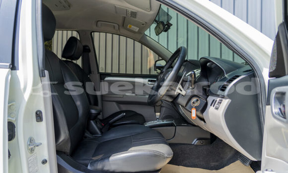 ซื้อ รถมือสอง Mitsubishi Pajero Sport ขาว รถยนต์ ใน %{เมือง} ใน ปทุมธานี ซื้อ รถมือสอง Mitsubishi Pajero Sport ขาว รถยนต์ ใน %{เมือง} ใน ปทุมธานี