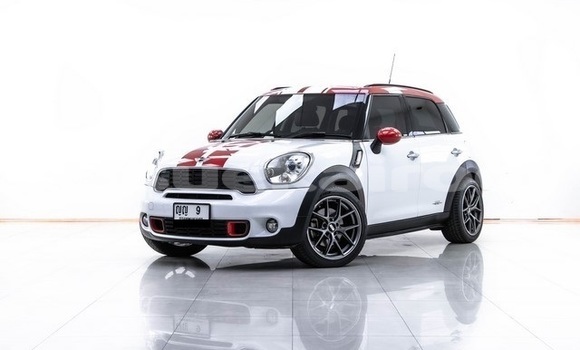 ซื้อ รถมือสอง MINI Countryman ขาว รถยนต์ ใน %{เมือง} ใน กรุงเทพมหานคร