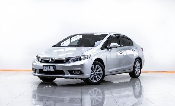 ซื้อ รถมือสอง Honda Civic อื่น ๆ รถยนต์ ใน %{เมือง} ใน กรุงเทพมหานคร