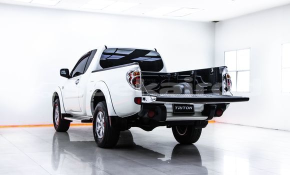 Buy Used Mitsubishi Triton White Car in Bangkok in Bangkok Buy Used Mitsubishi Triton White Car in Bangkok in Bangkok
