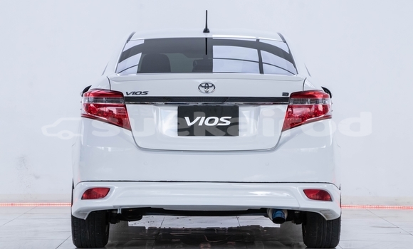 ซื้อ รถมือสอง Toyota Vios ขาว รถยนต์ ใน %{เมือง} ใน นนทบุรี ซื้อ รถมือสอง Toyota Vios ขาว รถยนต์ ใน %{เมือง} ใน นนทบุรี