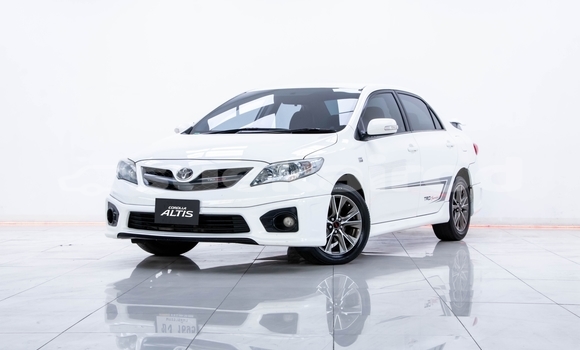 Buy Used Toyota Altis White Car in Nonthaburi in Nonthaburi Buy Used Toyota Altis White Car in Nonthaburi in Nonthaburi