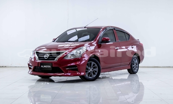 ซื้อ รถมือสอง Nissan Almera สีแดง รถยนต์ ใน %{เมือง} ใน สมุทรสาคร
