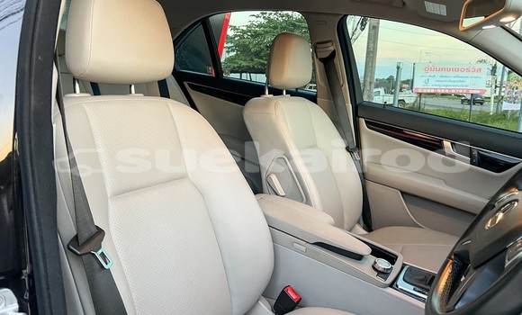 ซื้อ รถมือสอง Mercedes-Benz C-Classe สีดำ รถยนต์ ใน %{เมือง} ใน ร้อยเอ็ด ซื้อ รถมือสอง Mercedes-Benz C-Classe สีดำ รถยนต์ ใน %{เมือง} ใน ร้อยเอ็ด