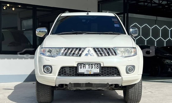 ซื้อ รถมือสอง Mitsubishi Pajero Sport ขาว รถยนต์ ใน %{เมือง} ใน ร้อยเอ็ด