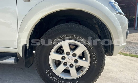 ซื้อ รถมือสอง Mitsubishi Pajero Sport ขาว รถยนต์ ใน %{เมือง} ใน ร้อยเอ็ด ซื้อ รถมือสอง Mitsubishi Pajero Sport ขาว รถยนต์ ใน %{เมือง} ใน ร้อยเอ็ด