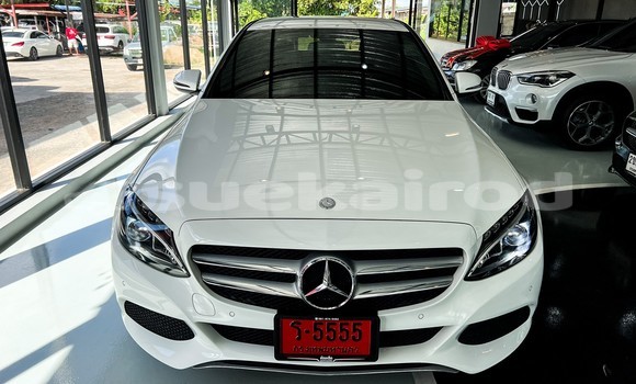 Buy Used Mercedes-Benz C-Classe White Car in Roi Et in Roi Et