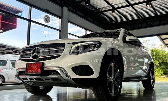 ซื้อ รถมือสอง Mercedes-Benz GLC 250D ขาว รถยนต์ ใน %{เมือง} ใน ร้อยเอ็ด ซื้อ รถมือสอง Mercedes-Benz GLC 250D ขาว รถยนต์ ใน %{เมือง} ใน ร้อยเอ็ด