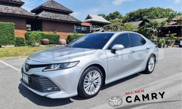 Buy Used Toyota Camry Silver Car in Bangkok in Bangkok