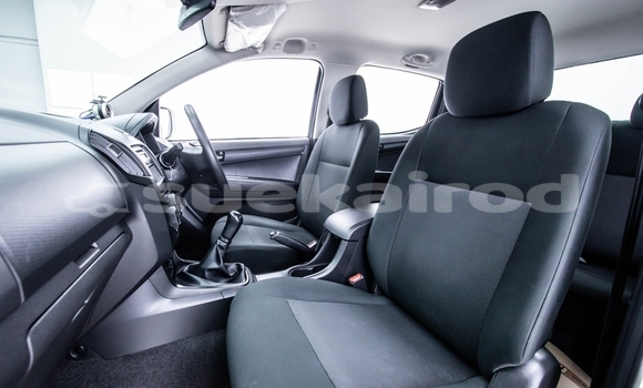 Buy Used Isuzu D-max Hi-Lander 4 dr White Car in Bangkok in Bangkok Buy Used Isuzu D-max Hi-Lander 4 dr White Car in Bangkok in Bangkok