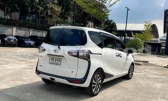ซื้อ รถมือสอง Toyota Sienta ขาว รถยนต์ ใน %{เมือง} ใน กรุงเทพมหานคร ซื้อ รถมือสอง Toyota Sienta ขาว รถยนต์ ใน %{เมือง} ใน กรุงเทพมหานคร