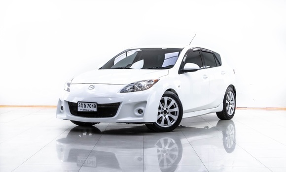 ซื้อ รถมือสอง Mazda 3 ขาว รถยนต์ ใน %{เมือง} ใน กรุงเทพมหานคร