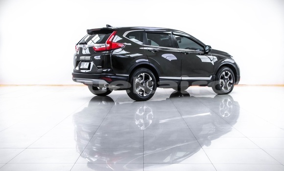 Buy Used Honda CR-V Green Car in Bangkok in Bangkok Buy Used Honda CR-V Green Car in Bangkok in Bangkok