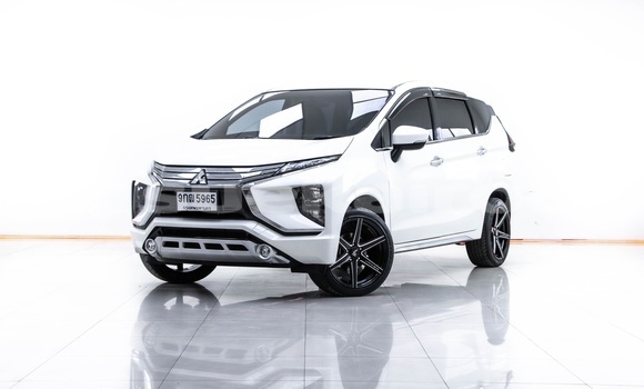 Buy Used Mitsubishi Xpander White Car in Bangkok in Bangkok