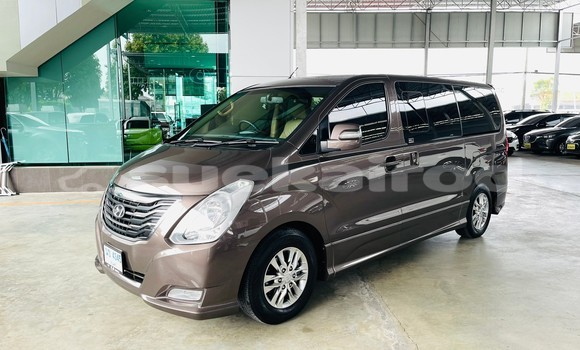 Buy Used Hyundai H1 Brown Car in Bangkok in Bangkok