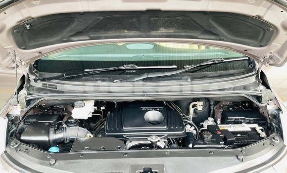 Buy Used Hyundai H1 Brown Car in Bangkok in Bangkok Buy Used Hyundai H1 Brown Car in Bangkok in Bangkok