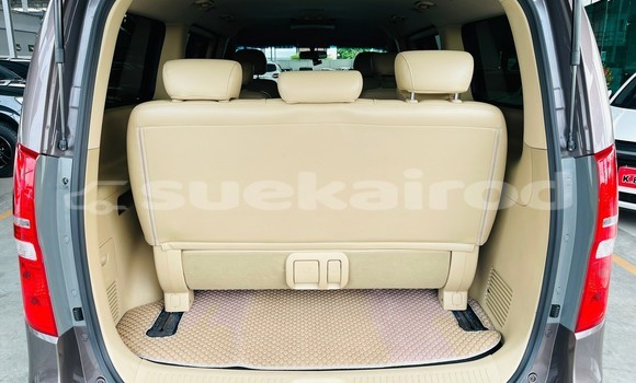 Buy Used Hyundai H1 Brown Car in Bangkok in Bangkok Buy Used Hyundai H1 Brown Car in Bangkok in Bangkok