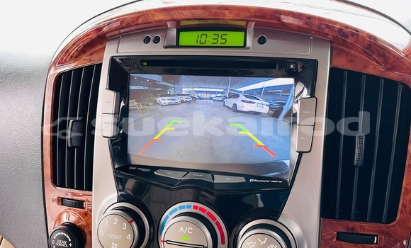 Buy Used Hyundai H1 Brown Car in Bangkok in Bangkok Buy Used Hyundai H1 Brown Car in Bangkok in Bangkok