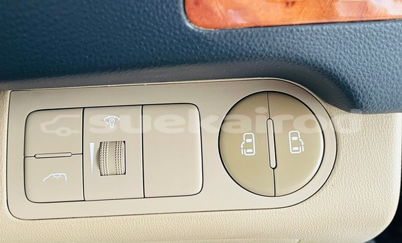 Buy Used Hyundai H1 Brown Car in Bangkok in Bangkok Buy Used Hyundai H1 Brown Car in Bangkok in Bangkok